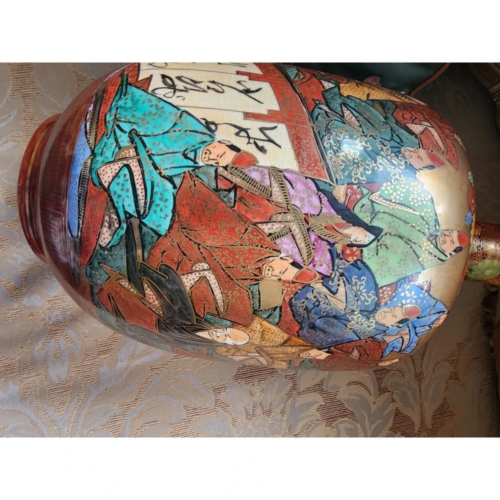 Antique Japanese Satsuma Vase Arhat figures Meiji‎ period